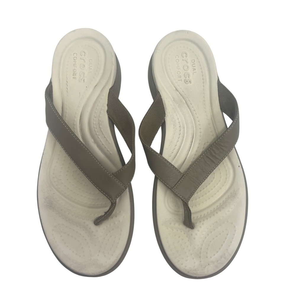 Crocs Woman's Dual Comfort Size 10 Capri V Tan Thong Flip Flops Sandals Read
